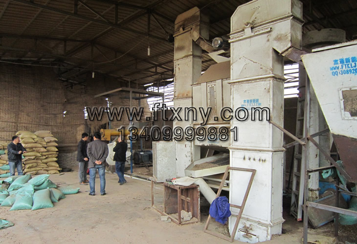 Ðí²ý½Õ¸ÑÖÆÁ£»úÉú²úÏß